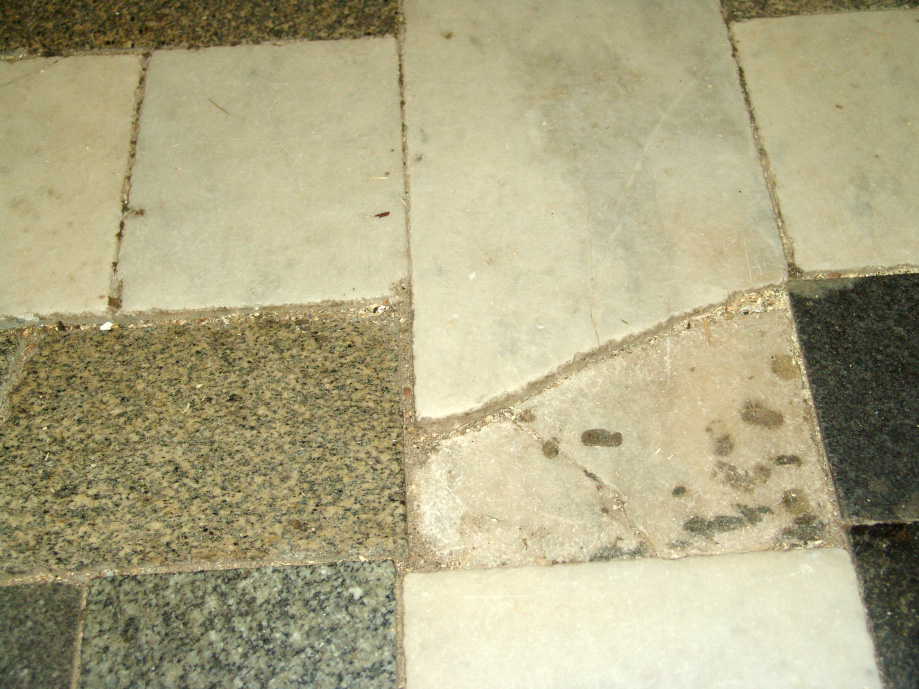 damages_floor_S_W